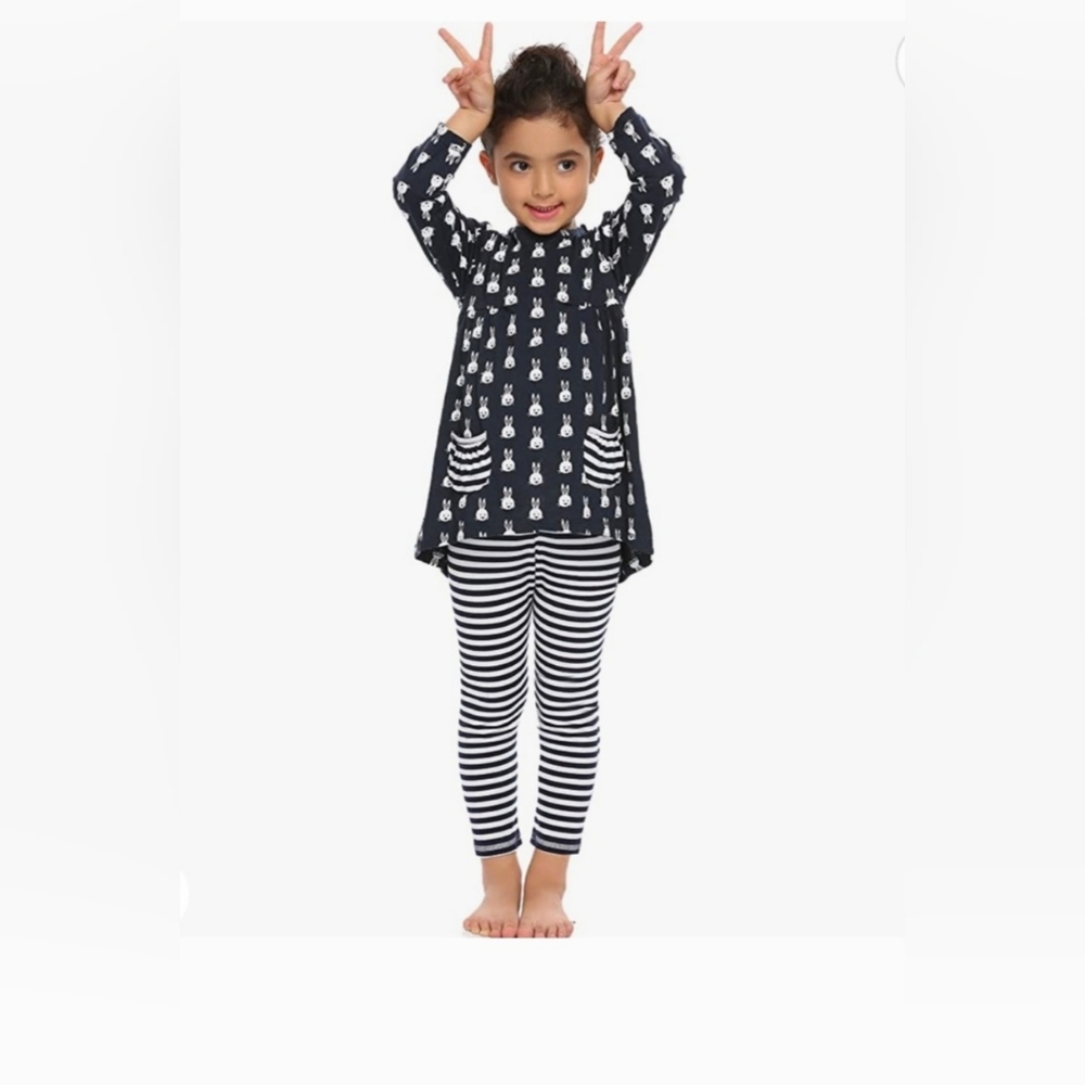 NWT Arshiner Girls Matching Bunny Outfit. Size 160 (Runs Super Small)